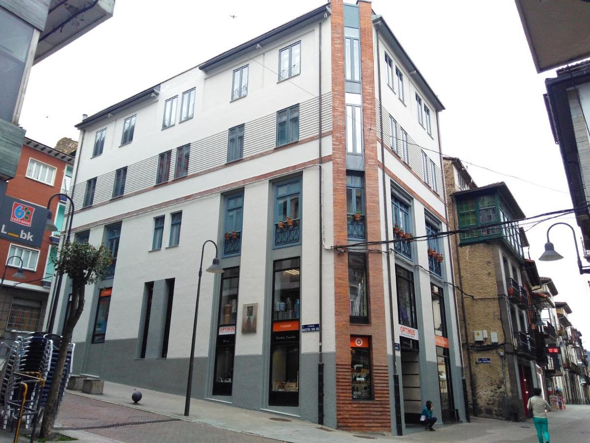 Apartamentos Legazpi Cangas De Narcea Eksteriør bilde