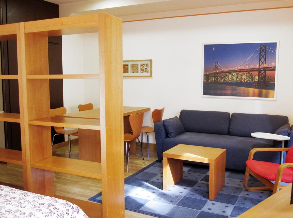 Apartamentos Legazpi Cangas De Narcea Eksteriør bilde