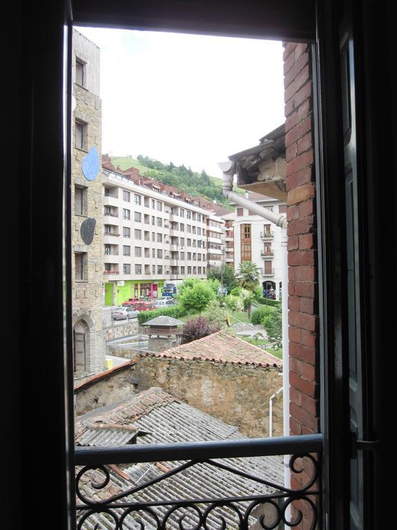 Apartamentos Legazpi Cangas De Narcea Eksteriør bilde